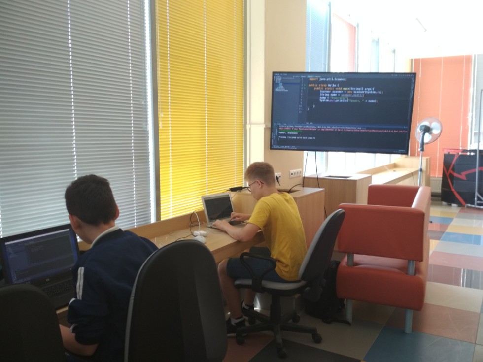 Идет запись на вторую летнюю смену лагеря по программированию для школьников Идет запись на вторую летнюю смену лагеря по программированию для школьников