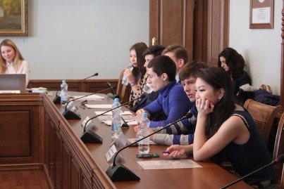 21- 22 марта 2015 года юридический факультет КФУ стал первой площадкой в России, собравшей локальные группы Европейской Ассоциации Студентов - Юристов (ELSA) из Москвы, Санкт-Петербурга, Калининграда, Казани и гостей из Германии. 21- 22 марта 2015 года юридический факультет КФУ стал первой площадкой в России, собравшей локальные группы Европейской Ассоциации Студентов - Юристов (ELSA) из Москвы, Санкт-Петербурга, Калининграда, Казани и гостей из Германии.