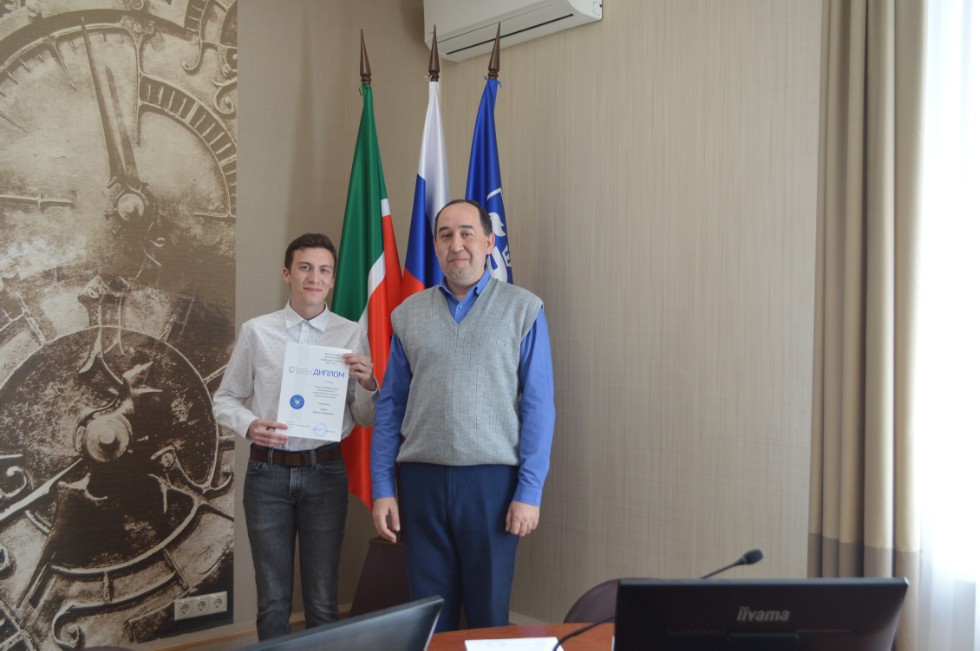 ���������� ������ ������� ��������� ����������� ��������� � �����