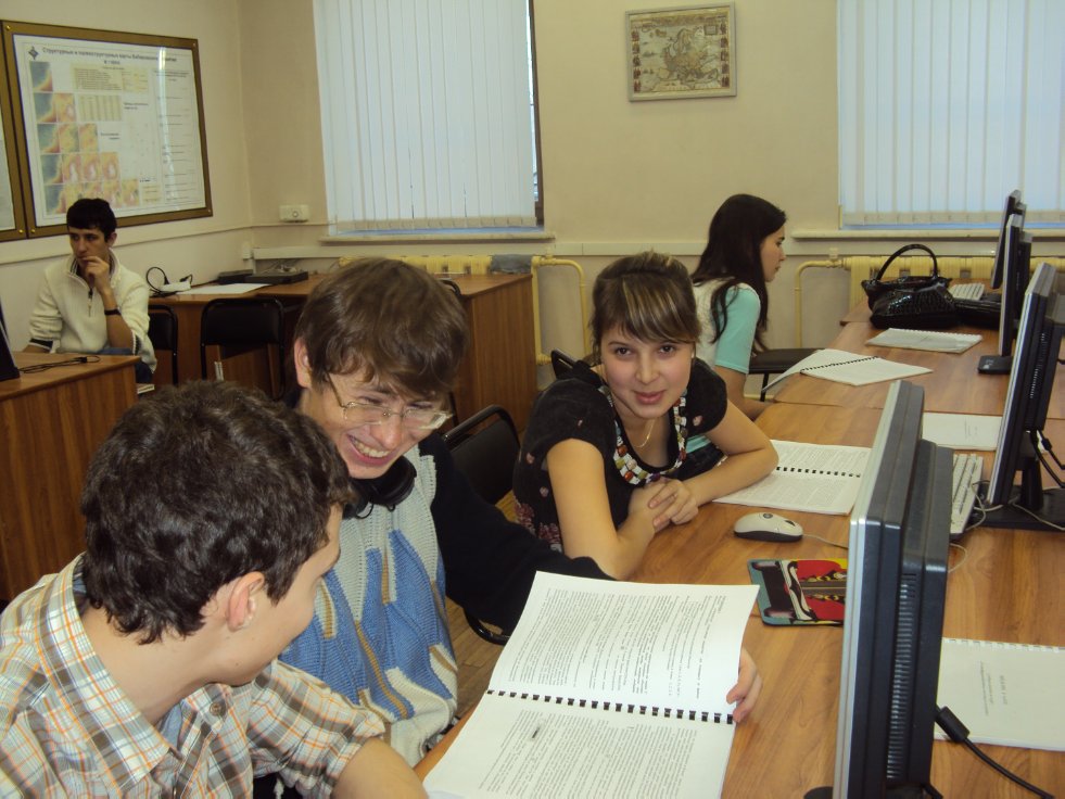 Внеаудиторная работа со студентами и школьниками Внеаудиторная работа со студентами и школьниками