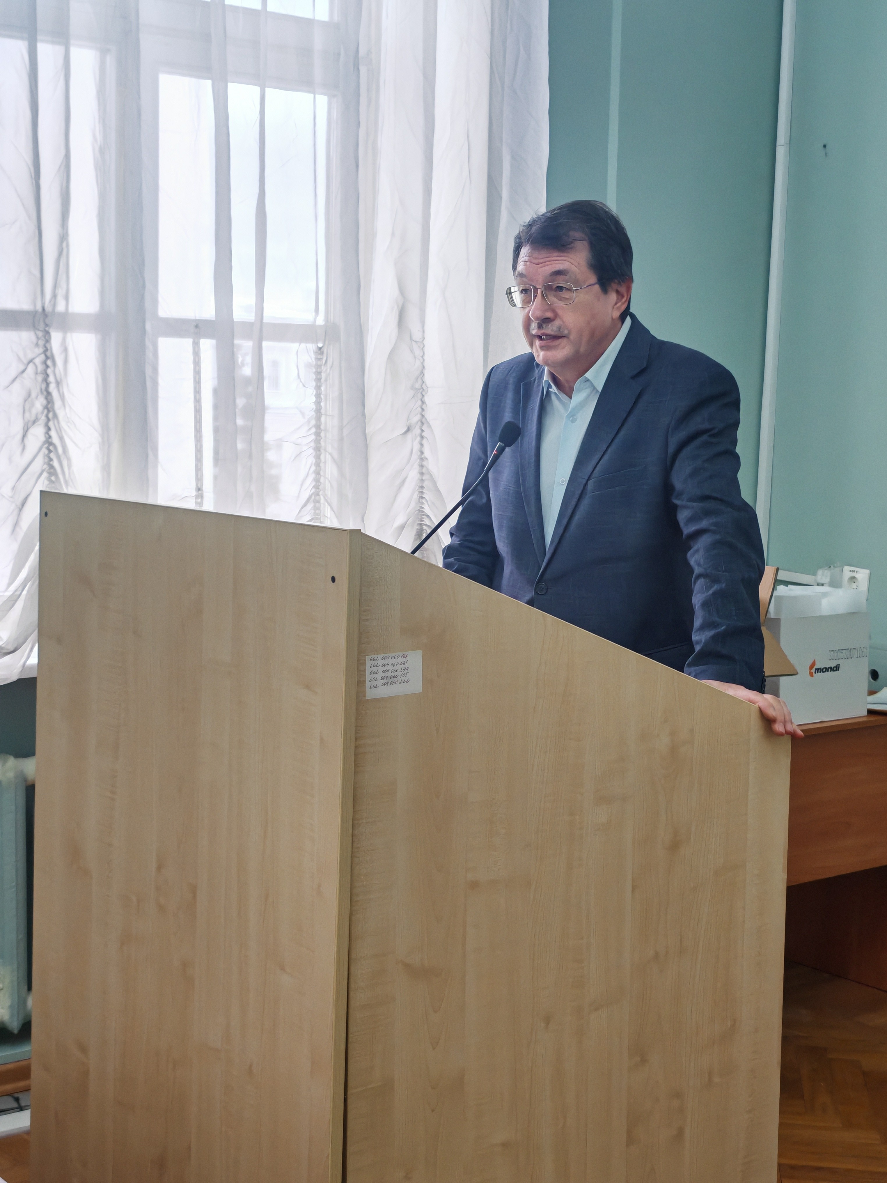 Встреча руководства Химического института со студентами первого года обучения Встреча руководства Химического института со студентами первого года обучения