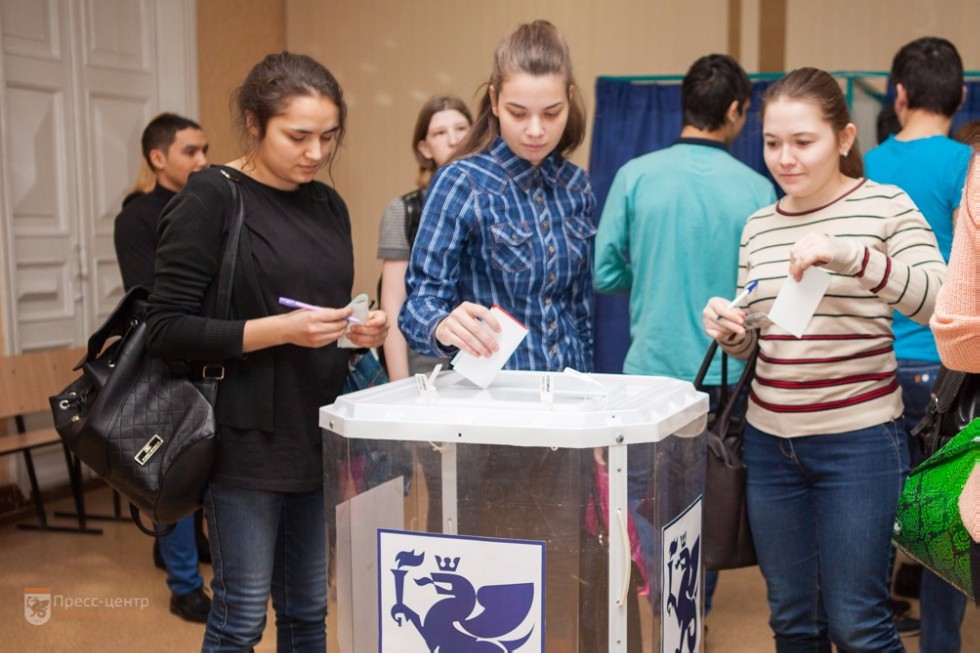 Students actively participate in the campaign 'I choose again!'