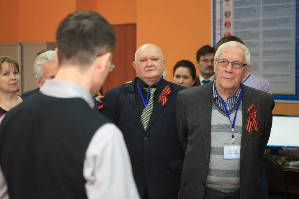 ������ ����� ��������������� ������������� � ���������� ������� �������� � �������