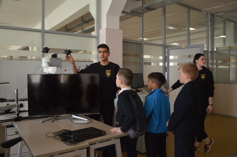 ����� ��������� ���� ������������� 