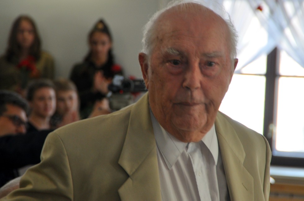 � ����� ������ �������� '�� ���� � ����� ������ ����� ����� � �������� ������� ������'