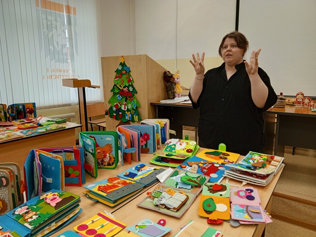 Первый Фестиваль игрушки в Елабужском институте КФУ: творчество, традиции и педагогика Первый Фестиваль игрушки в Елабужском институте КФУ: творчество, традиции и педагогика