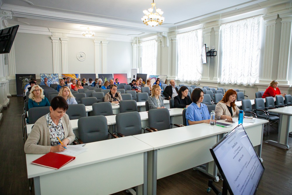 В Елабужском институте КФУ прошло очередное заседание Ученого совета В Елабужском институте КФУ прошло очередное заседание Ученого совета