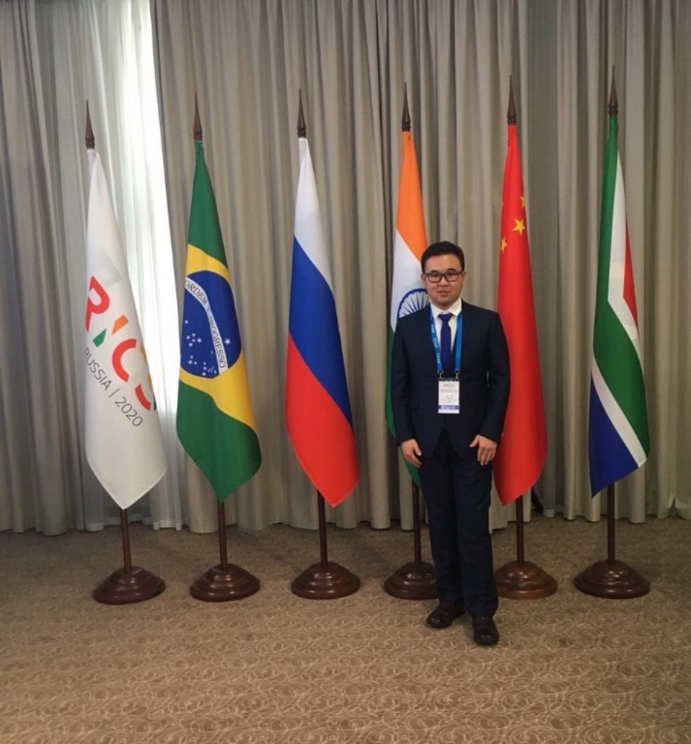 Лингвисты на Молодежном Саммите Лингвисты на Молодежном Саммите