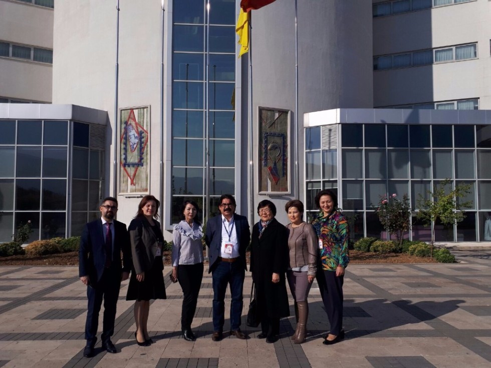 'Dünya Dili Türkçe' �������� ����������