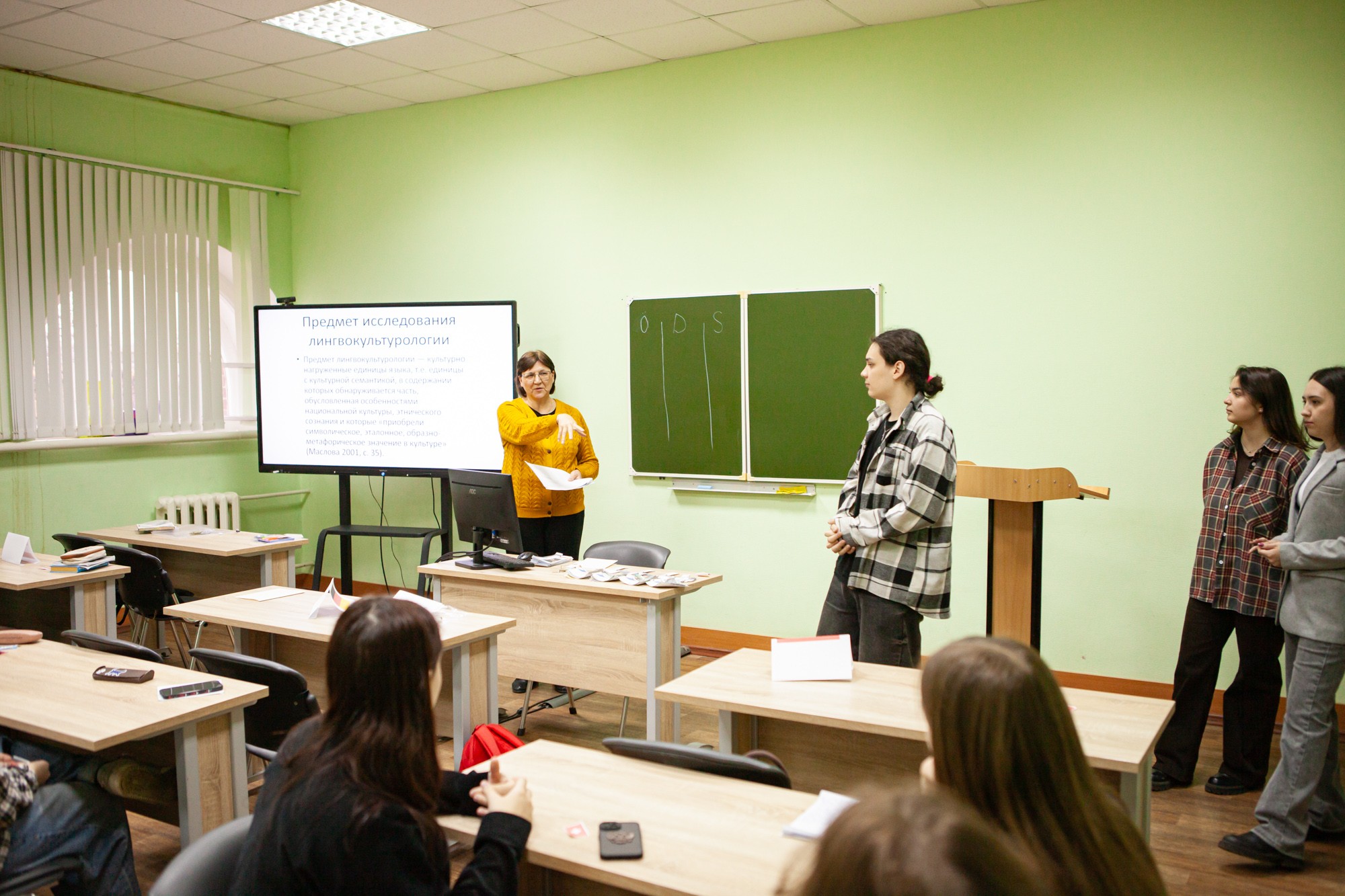 Фестиваль 'Открывая мир науки' объединил студентов и школьников в Елабужском институте КФУ Фестиваль 'Открывая мир науки' объединил студентов и школьников в Елабужском институте КФУ