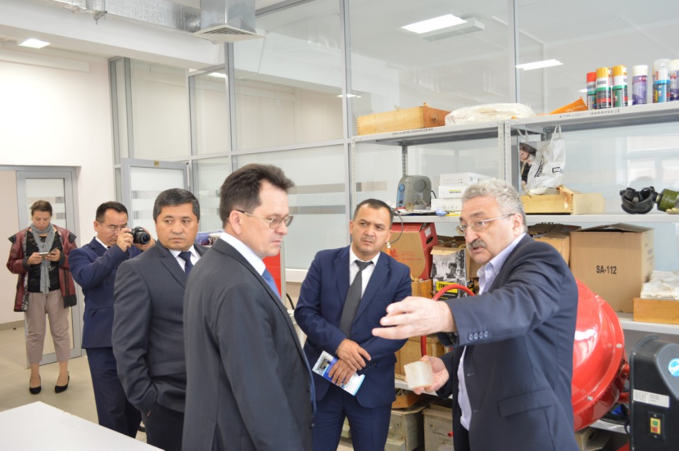 ��������� ������������� ���������-������������� ���������(����������) �������� ���������� �������� � ���������-������������ ������ ���