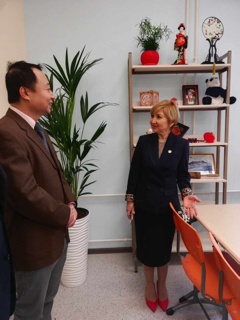 Завершился цикл мероприятий посвященных выставке 'Мир эрудиции китайских детей ? выставка китайских детских иллюстрированных книг' Завершился цикл мероприятий посвященных выставке 'Мир эрудиции китайских детей ? выставка китайских детских иллюстрированных книг'