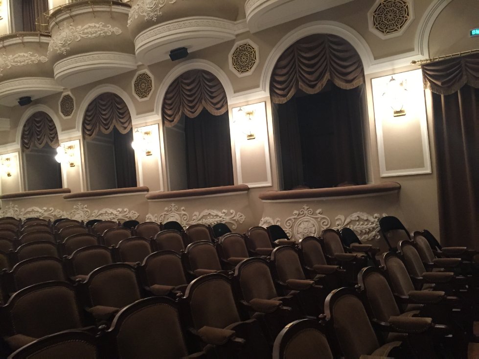 'Реконструкция' или 'капустник' в Качаловском 'Реконструкция' или 'капустник' в Качаловском