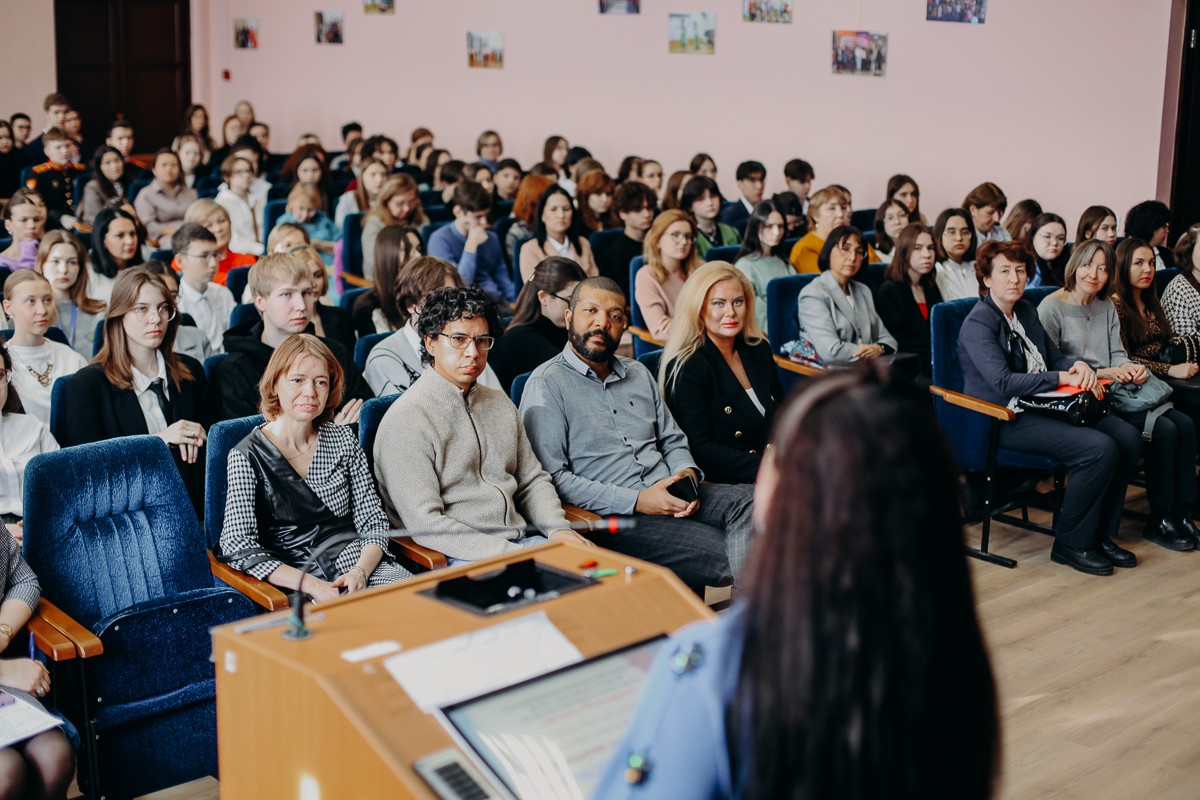 В КФУ прошел лингвистический форум 'Объединяя языки и культуры' В КФУ прошел лингвистический форум 'Объединяя языки и культуры'