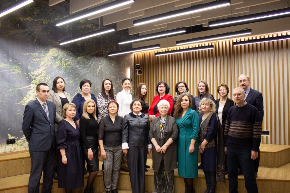 ������� ������������ ��������� � �����������