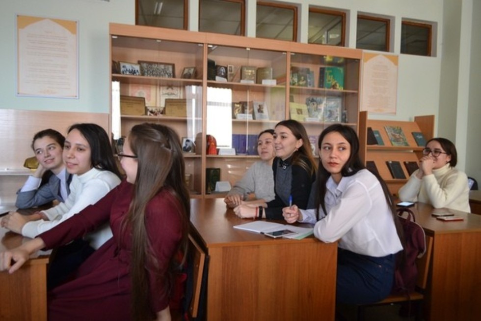 Spell Battle познакомил себя со студентами-стажерами из Турции