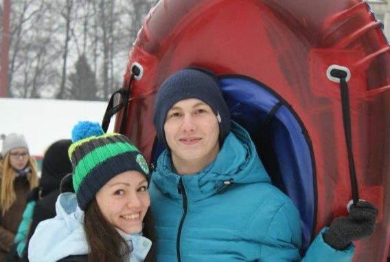 Студенты повеселились на свежем воздухе! Студенты повеселились на свежем воздухе!