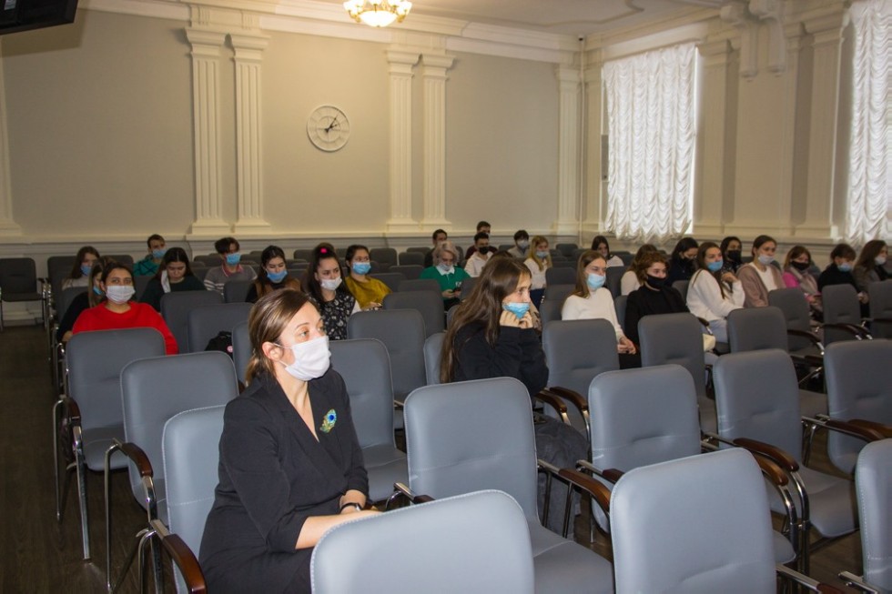 Студентам Елабужского института прочитали профилактическую лекцию о вреде наркотиков Студентам Елабужского института прочитали профилактическую лекцию о вреде наркотиков