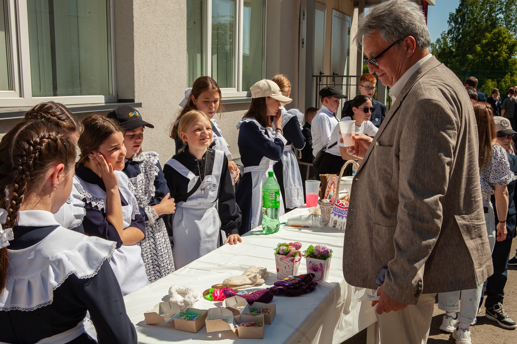Благотворительная ярмарка 'Добрый университет' прошла в Университетской Благотворительная ярмарка 'Добрый университет' прошла в Университетской