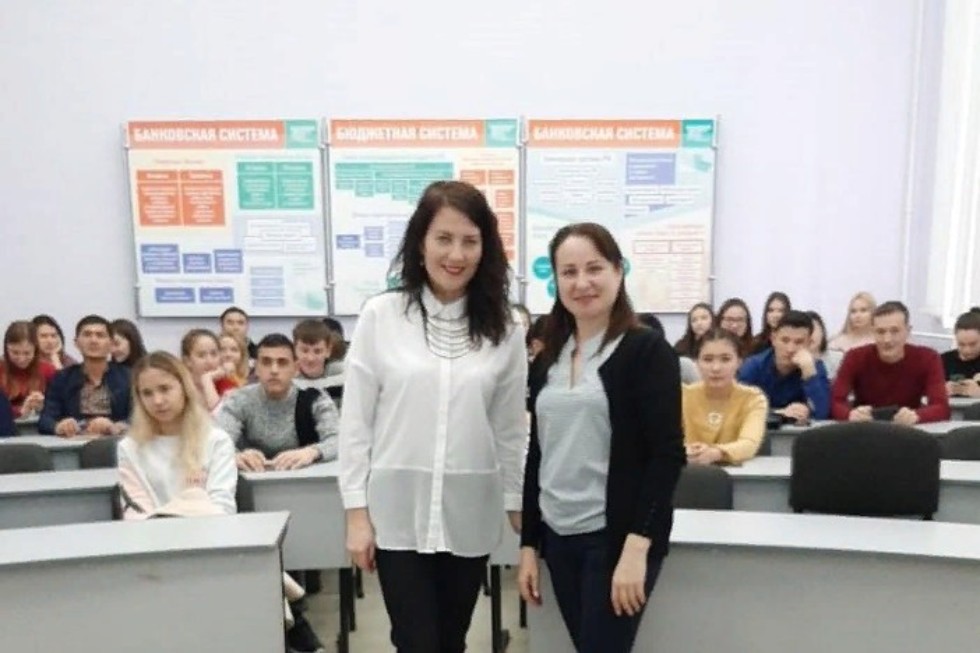 В Елабужском институте КФУ проходит неделя финансовой грамотности В Елабужском институте КФУ проходит неделя финансовой грамотности