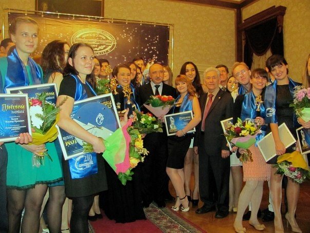 Поздравляем победителей и лауреатов седьмого университетского конкурса 'Студент года-2014' Поздравляем победителей и лауреатов седьмого университетского конкурса 'Студент года-2014'