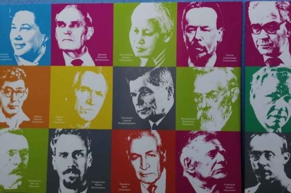 ����� �� ���: ���������� � �������������� � ���