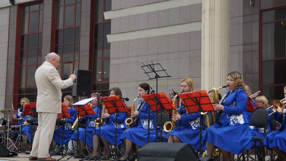 ������� �������� ����� � ������