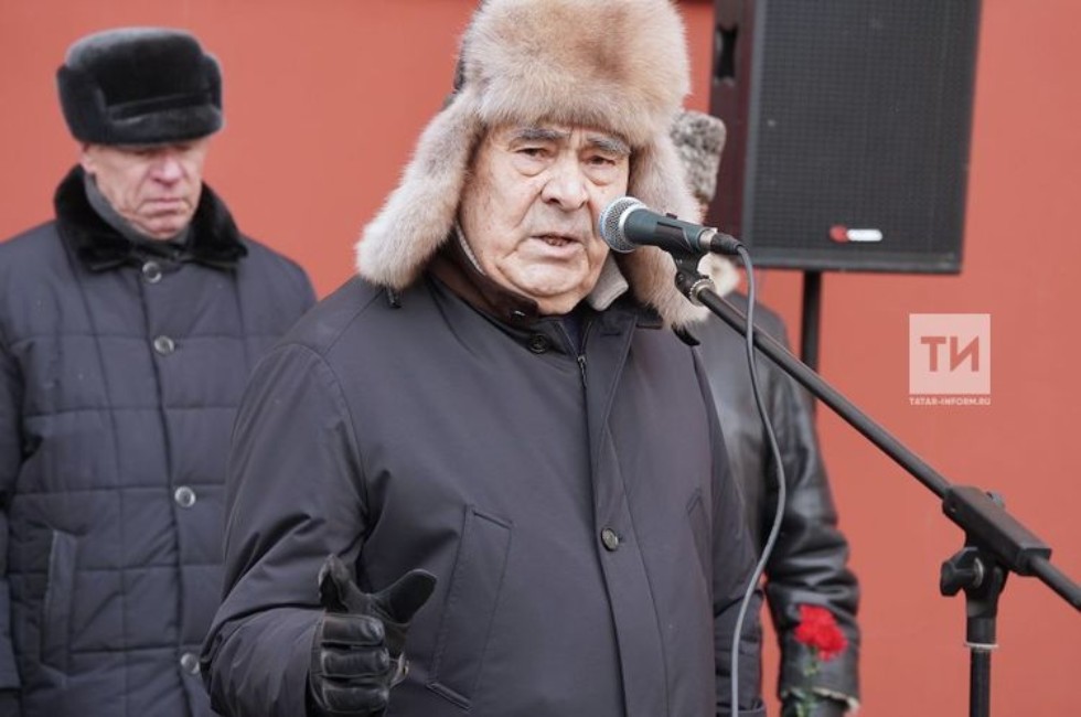 'Ышанычны яңа эшләр белән дә акларга кирәк булачак' 'Ышанычны яңа эшләр белән дә акларга кирәк булачак'