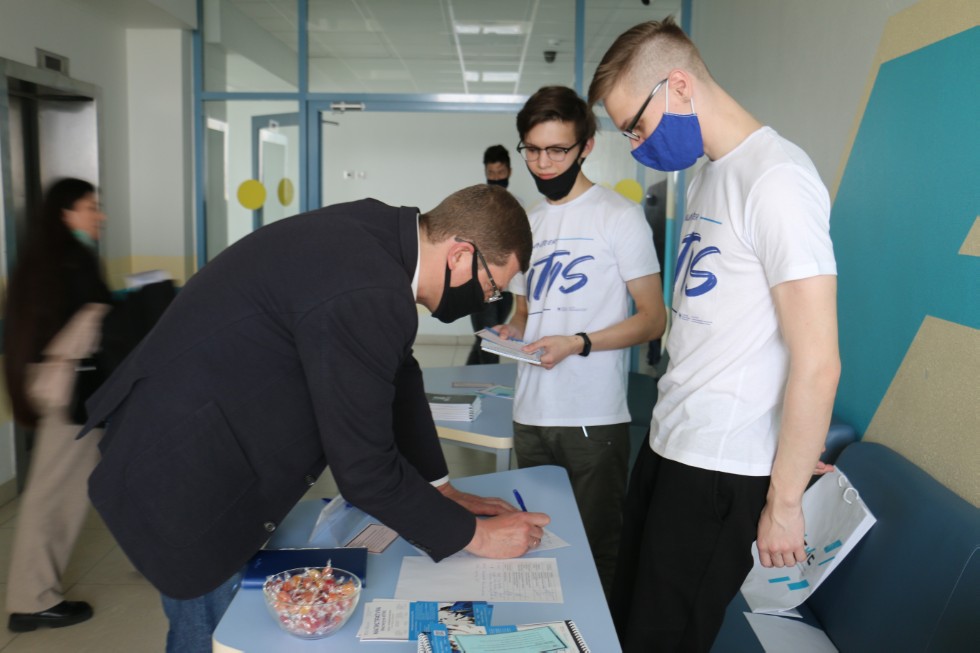 ������� ������ ����. ������������������� � ��������������.