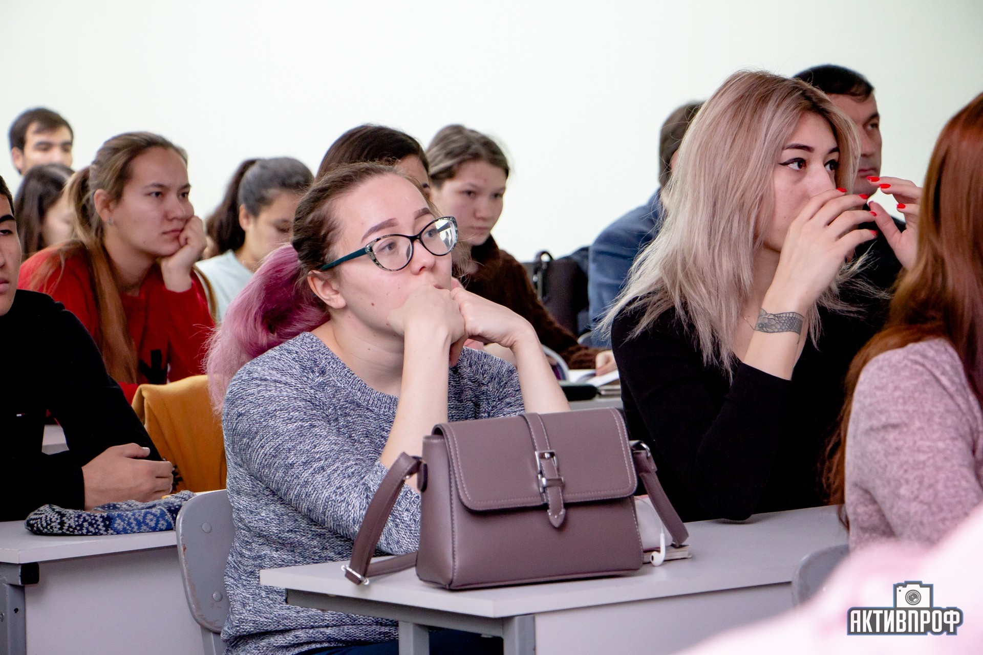 'STUDY. WORK. TRAVEL' 'STUDY. WORK. TRAVEL'