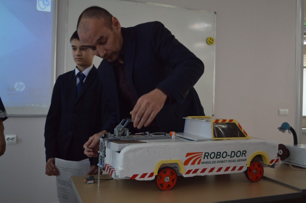 ����� ��������� ���� ������������� 