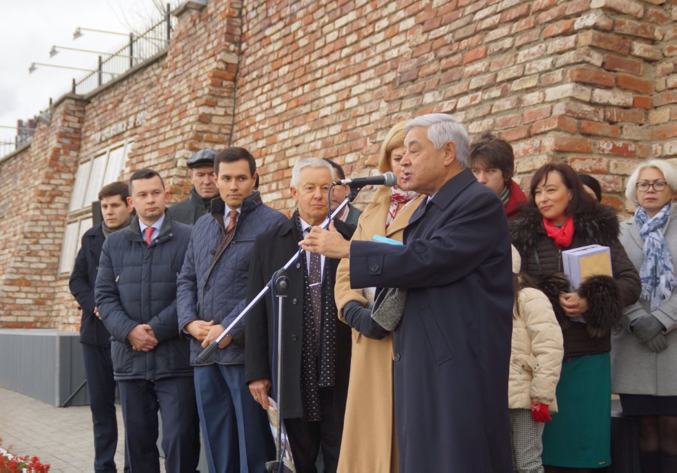 ��������� �������� ��������� �����-����� ���� �������