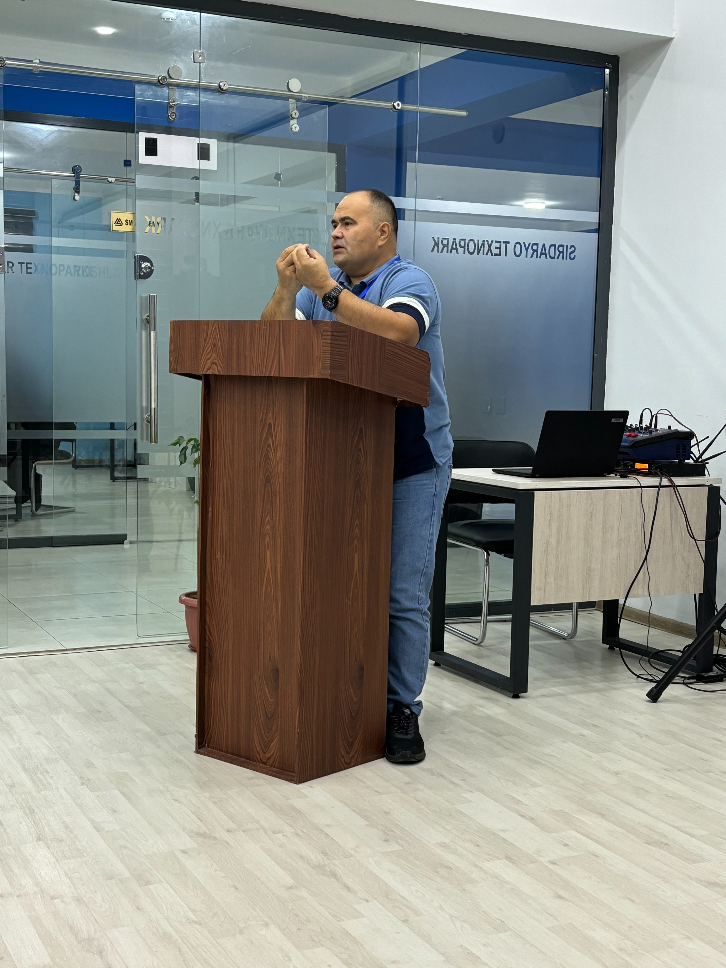 Преподаватели Елабужского института КФУ приняли участие в международной конференции в г. Гулистан Республики Узбекистан Преподаватели Елабужского института КФУ приняли участие в международной конференции в г. Гулистан Республики Узбекистан