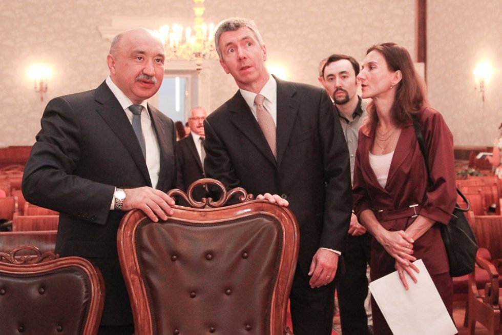 Winners of BP Russia Research Competition Awarded Certificates