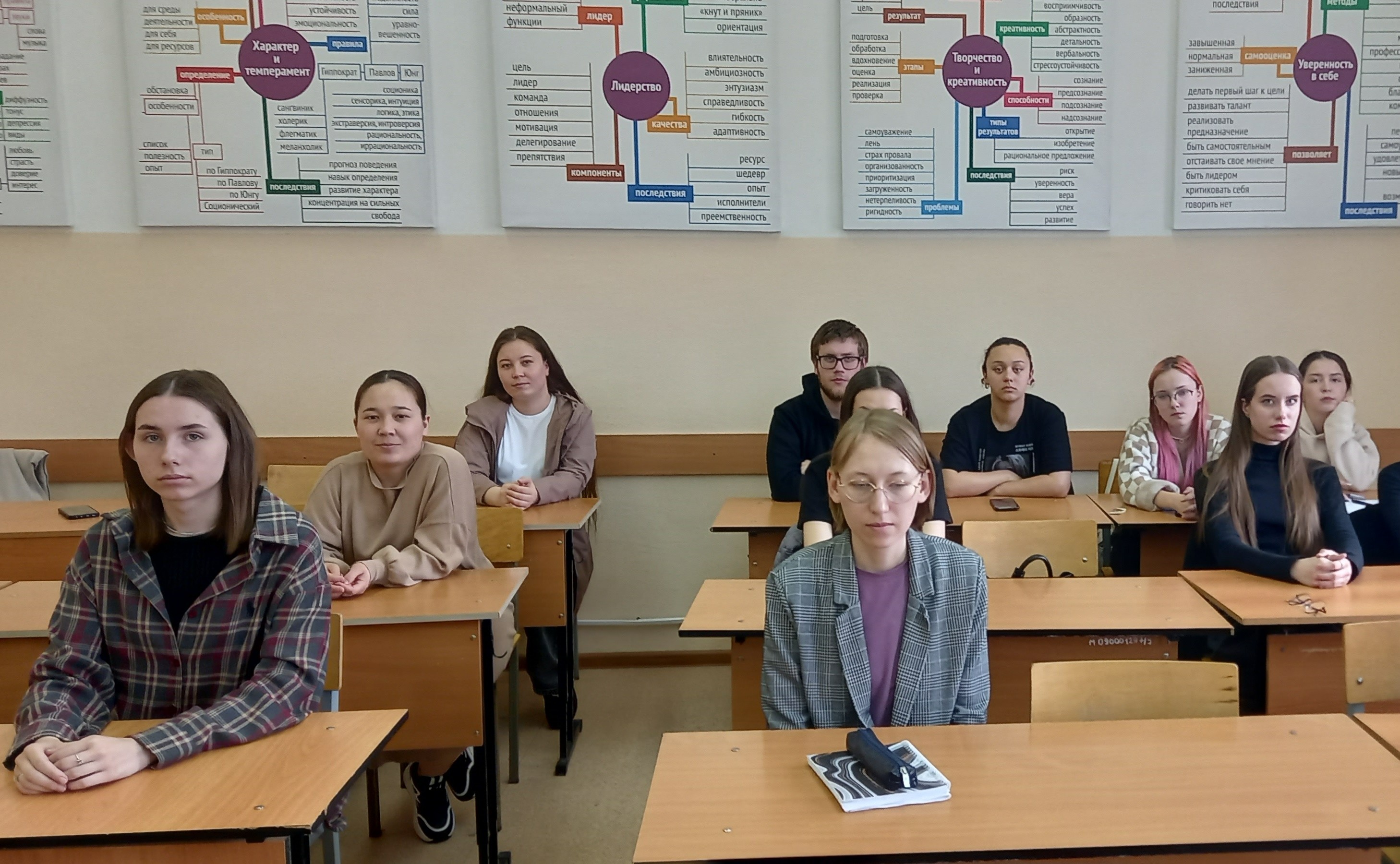 В Елабужском институте КФУ состоялось обсуждение фильма о войне В Елабужском институте КФУ состоялось обсуждение фильма о войне