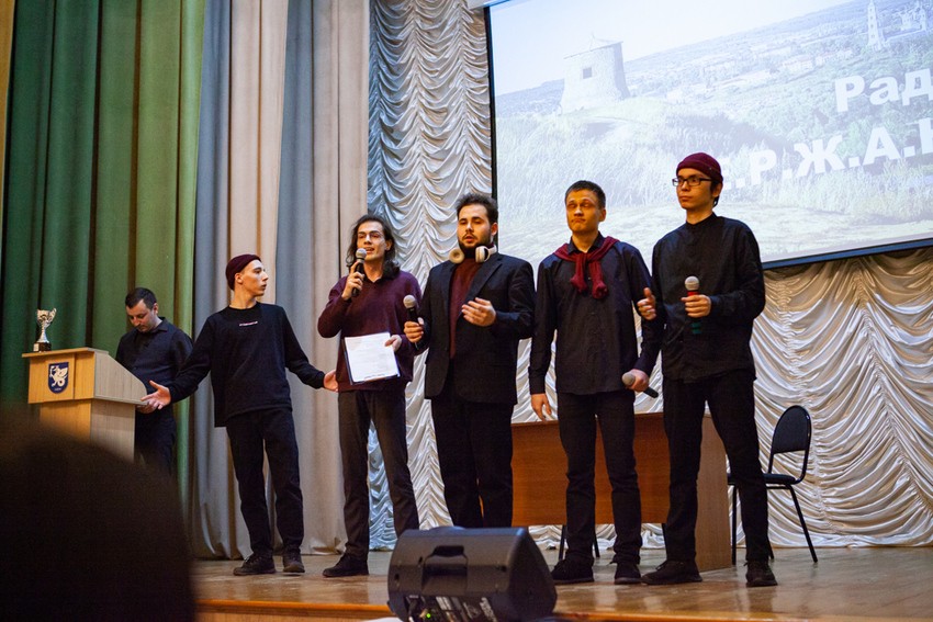 Стали известны победители КВН на кубок директора Елабужского института Стали известны победители КВН на кубок директора Елабужского института