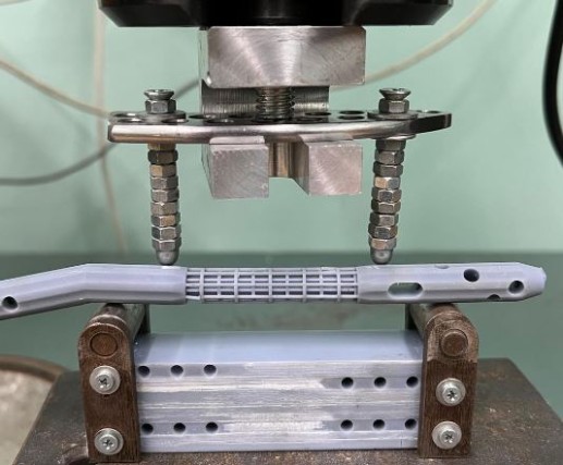 ������ ������� ��������� ���������� � �������� ��. �.�. ������������ ��������� ������� �������� ���� ��