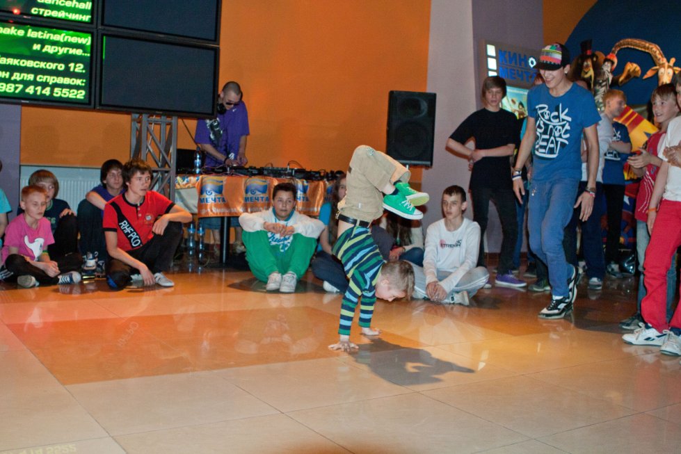 'Лица КФУ'. Танцуй, пока молодой! 'Лица КФУ'. Танцуй, пока молодой!