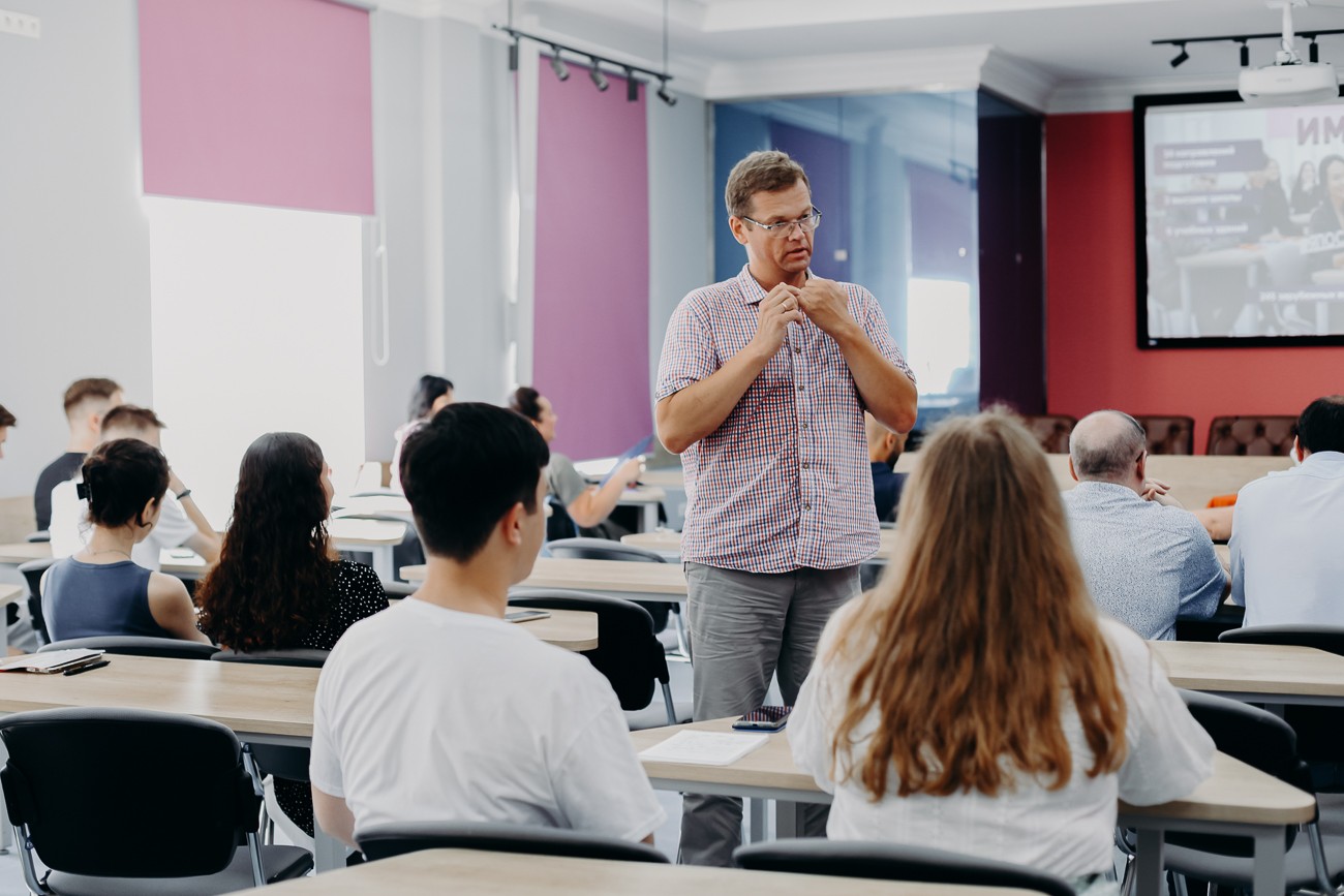 Состоялась встреча абитуриентов сто балльников с руководством Института международных отношений Состоялась встреча абитуриентов сто балльников с руководством Института международных отношений