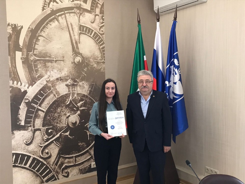 ���������� ������ ������� ��������� ����������� ��������� � �����