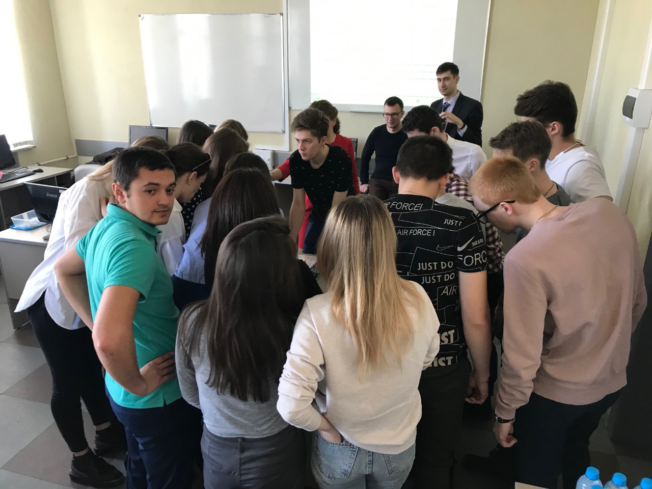 � ������ ���� 4 ������ ������ ������� ��� ���������� ������� '������������� ������' �� ��� '��������'