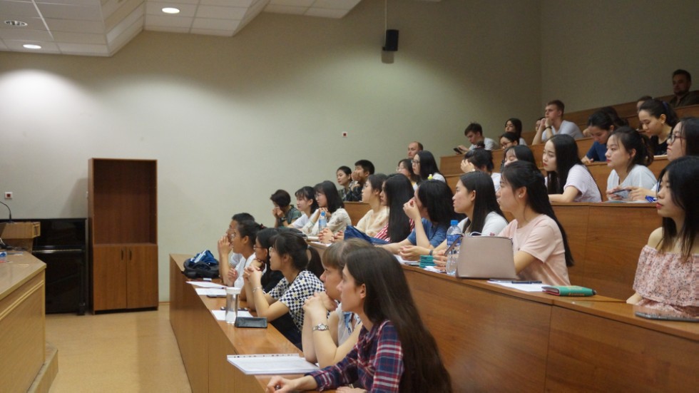 6 ���� � ������ ����� ������� � ���������� ��������� ��. ���� �������� ���� ��� ��������� ���� �������� �����