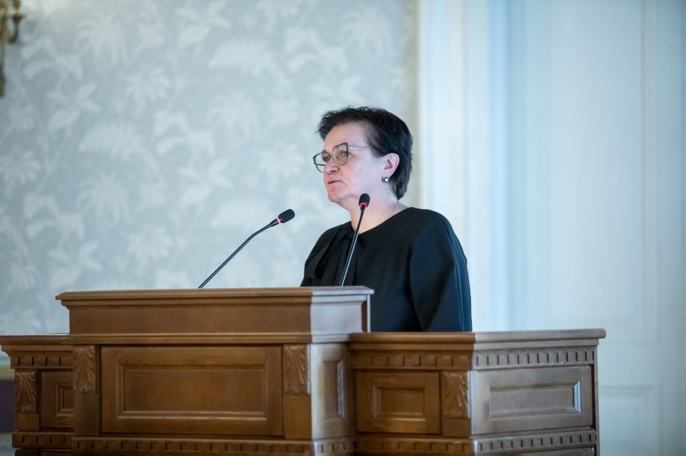 Christian Frähn Medal given to Director of the Institute of Oriental Manuscripts Irina Popova