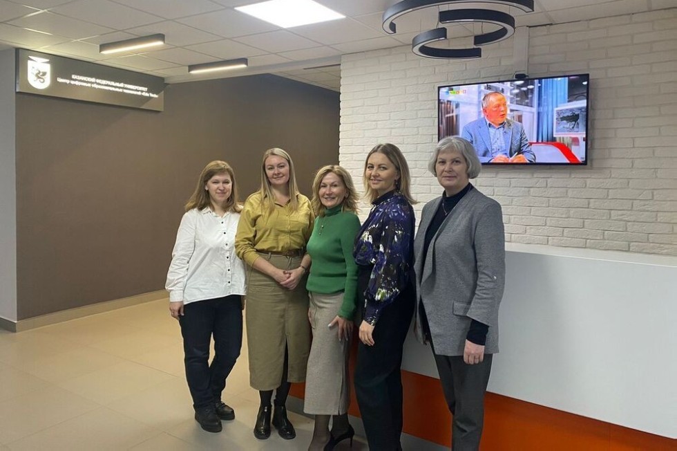 Преподаватели Елабужского института приняли участие в работе III Казанского международного лингвистического саммита Преподаватели Елабужского института приняли участие в работе III Казанского международного лингвистического саммита