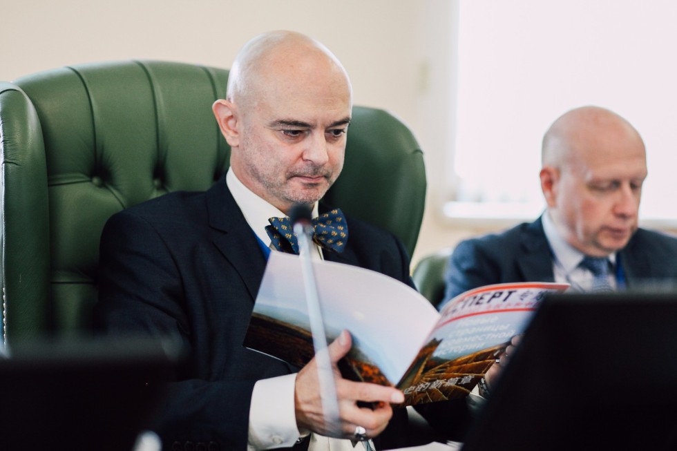 ������������� ������-������������ ����������� '������ - �����: ������� � ��������'