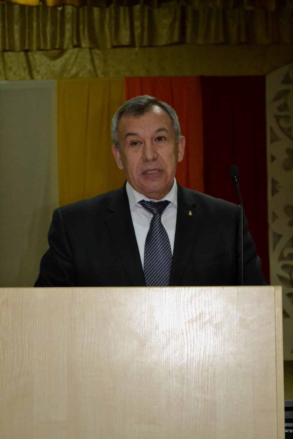 В гостях у 'Президент-клуба' Набережночелнинского института КФУ генеральный директор АО 'Челны-водоканал' Уел Хусаинов В гостях у 'Президент-клуба' Набережночелнинского института КФУ генеральный директор АО 'Челны-водоканал' Уел Хусаинов