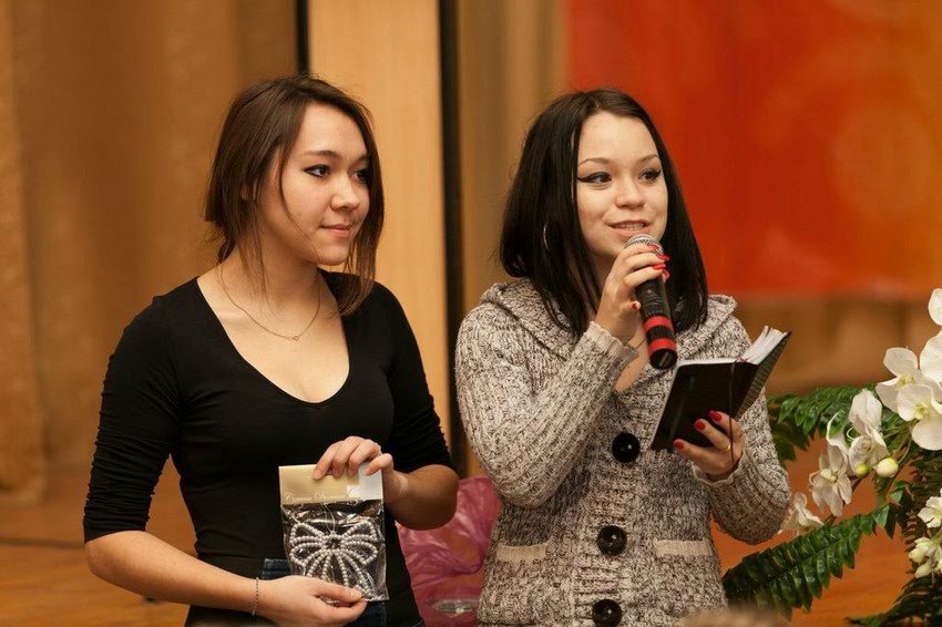 Маленькие студенты познакомились с историей Рождества и миром чудес Маленькие студенты познакомились с историей Рождества и миром чудес