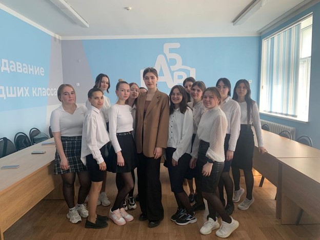 �� ���� ������� ��������������� �������� ����� �������� ����� ��� ������� ���������-��������������� ������ '����� � �� � ������������ �������'