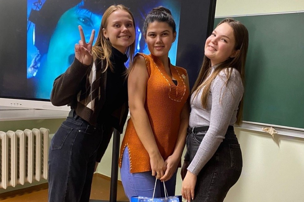 Караоке вечер и акция 'Тайный Санта' Караоке вечер и акция 'Тайный Санта'