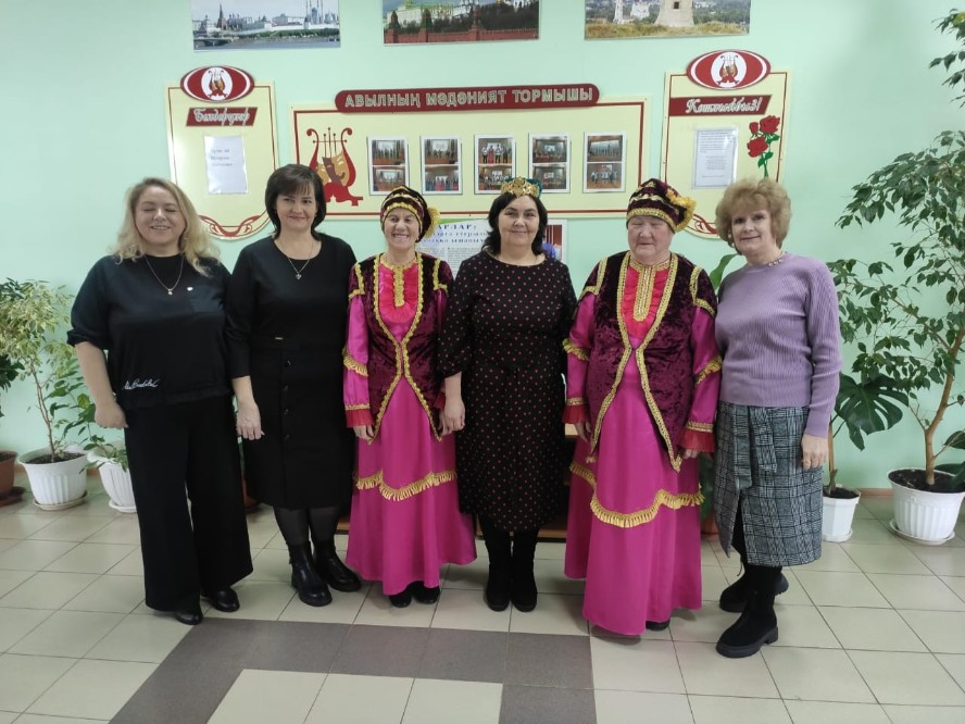 The delegation of the Kyrgyz-Russian Slavic University school adopts the experience of Elabuga Institute of KFU The delegation of the Kyrgyz-Russian Slavic University school adopts the experience of Elabuga Institute of KFU